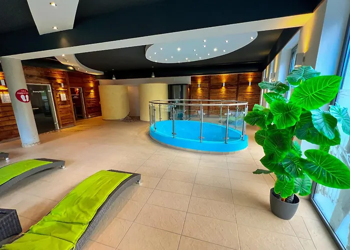 Modern Mountain 6 - An Der Skipiste *